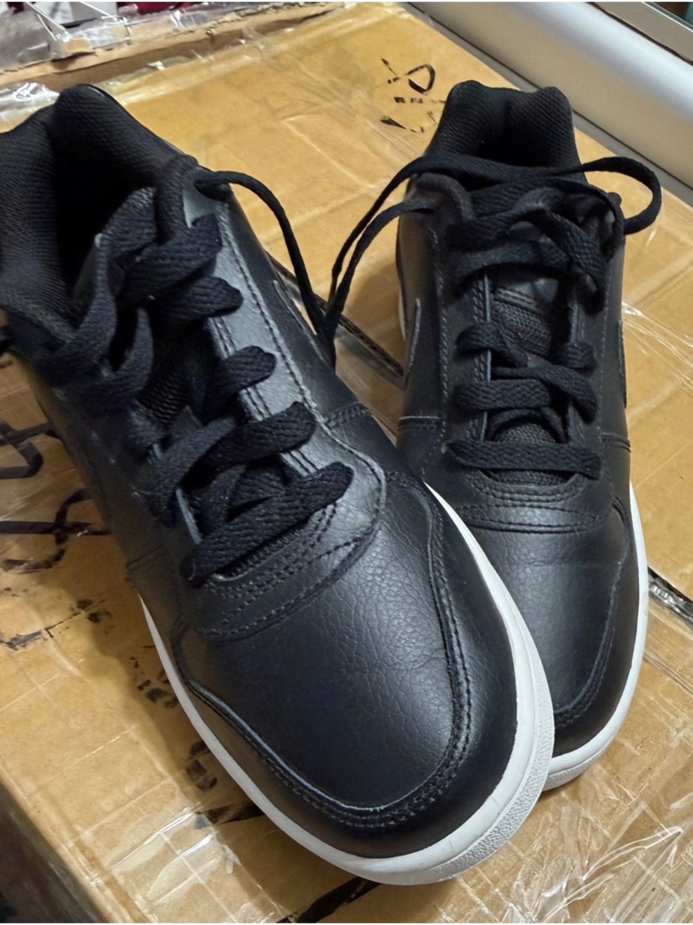 Nike Black Low-Top Sneakers with White Sole